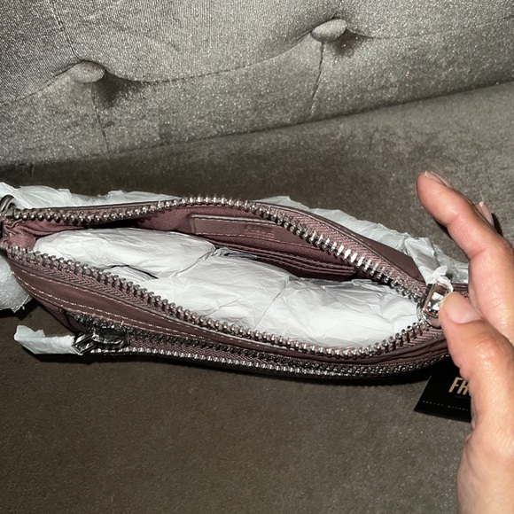 FRYE Lexi Crossbody Convertible Wristlet Bag - Picture 6 of 8